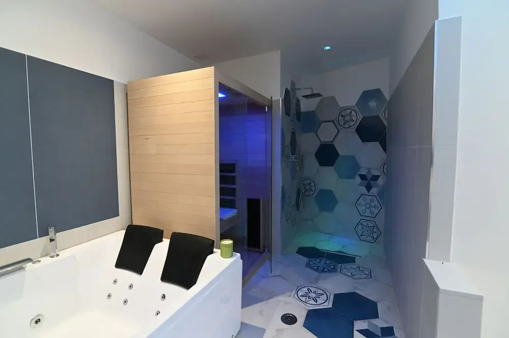 Slopes Suites and SPA