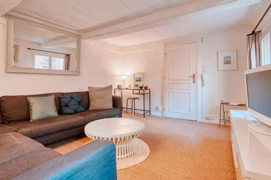 Furnished apartment with balcony in the center of Aix-en-Provence