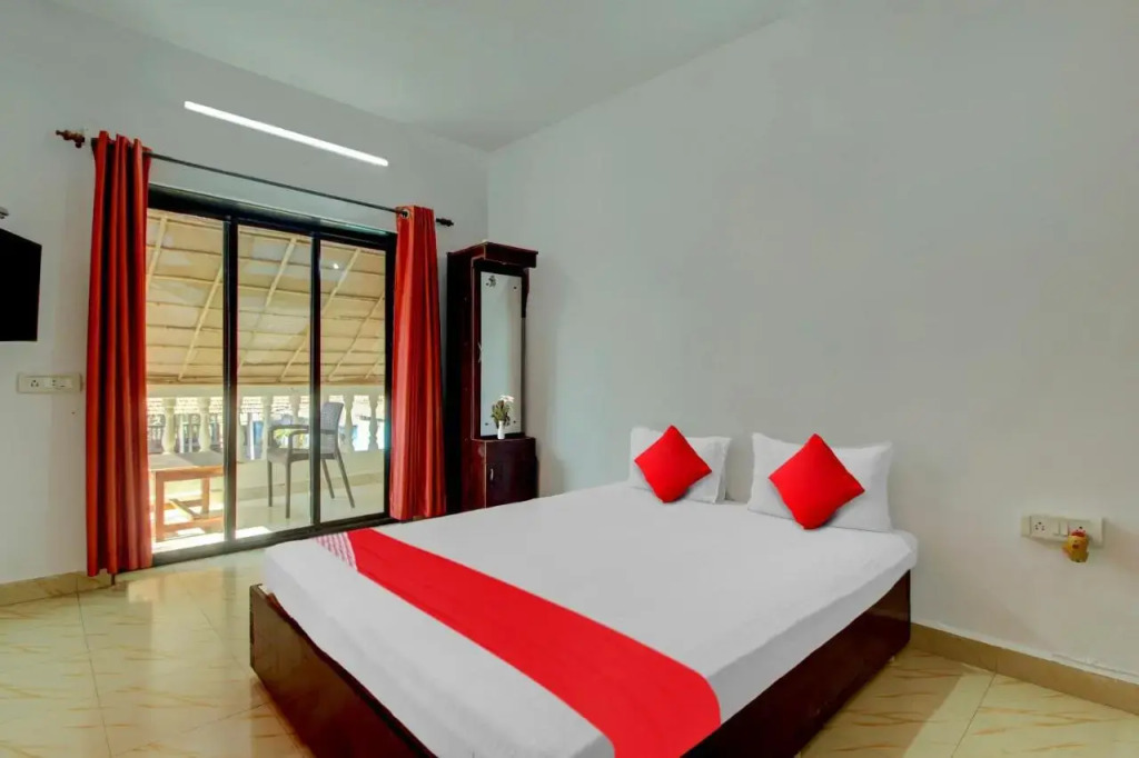 OYO Flagship 80682 Hotel K S Inn Small Town