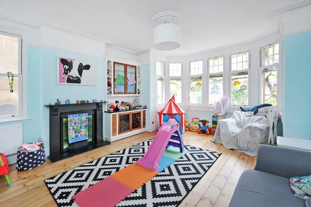 6 Bedroom Edwardian House in Bath