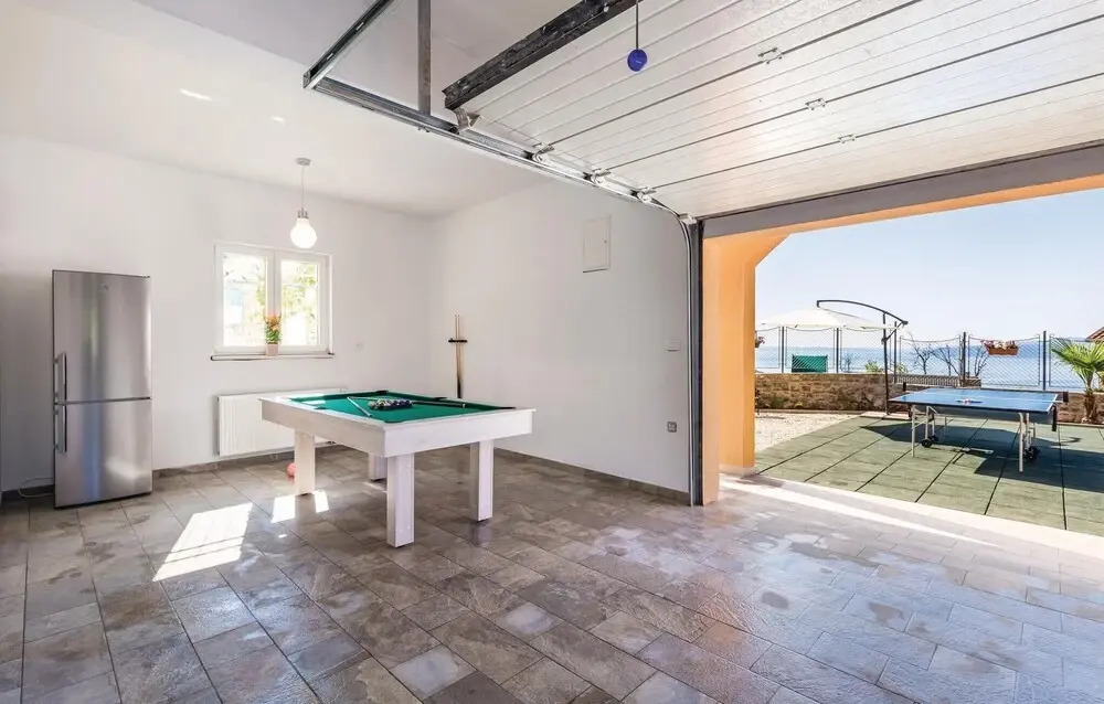 Cozy Home In Icici With House Sea View