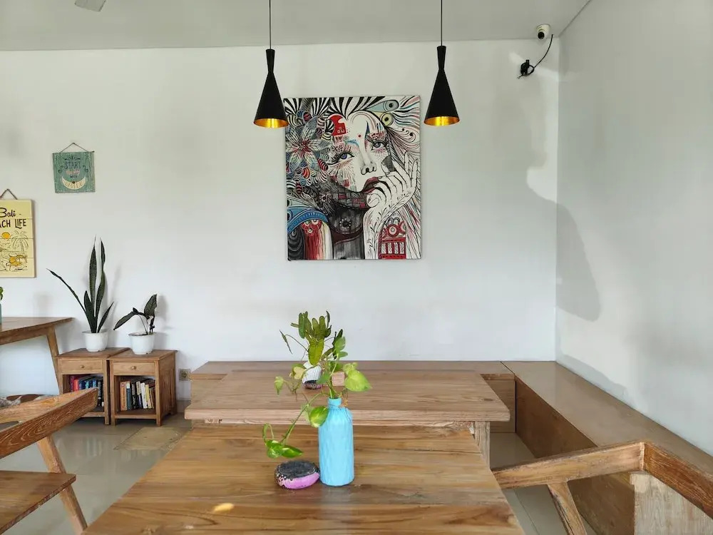 Manuver Surf and Stay Uluwatu Bali