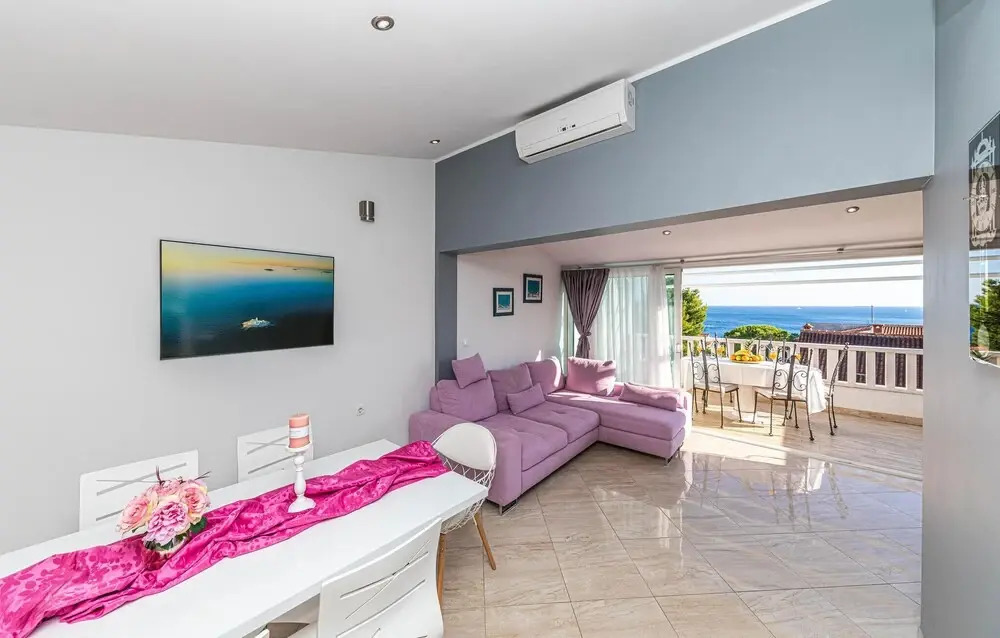 Lovely Home In Zecevo Rogoznicko