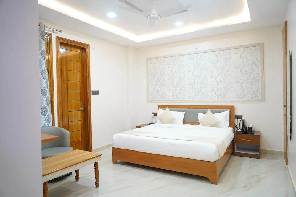 Hotel Blossom Inn