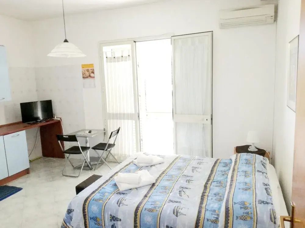 Studio in Marsala, With Wonderful sea View, Furnished Balcony and Wifi