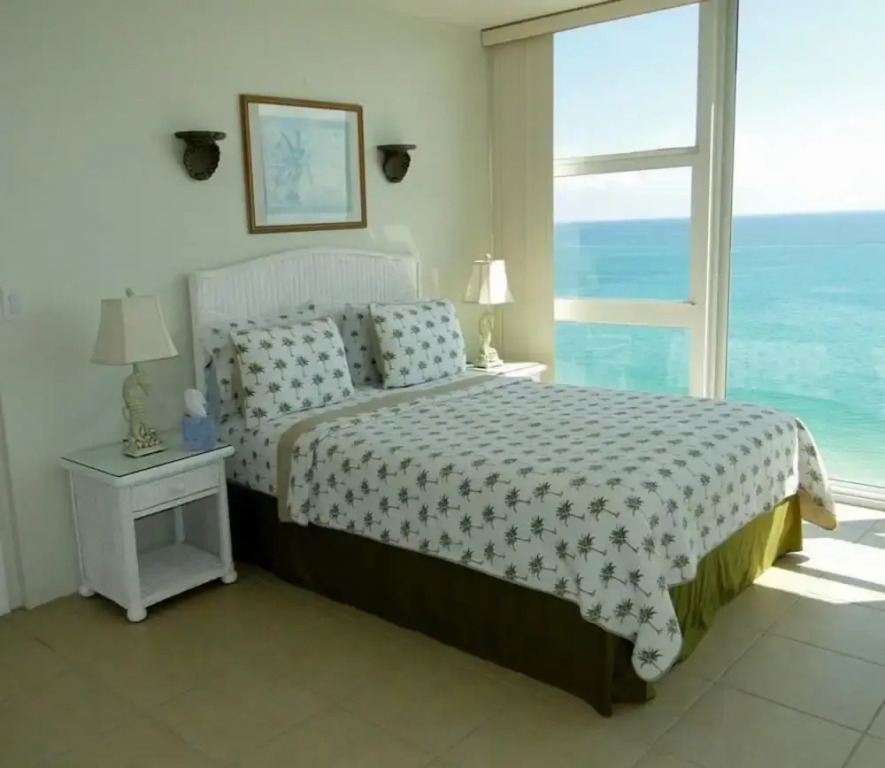 Galt Ocean Gem 2-2 Direct Ocean Views