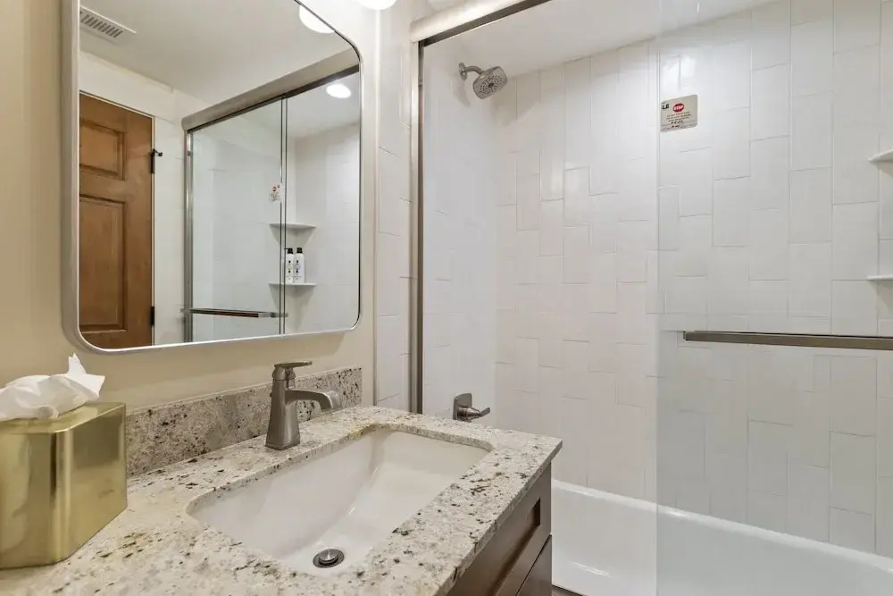 Town Pointe B204 3 Bedroom Condo by RedAwning