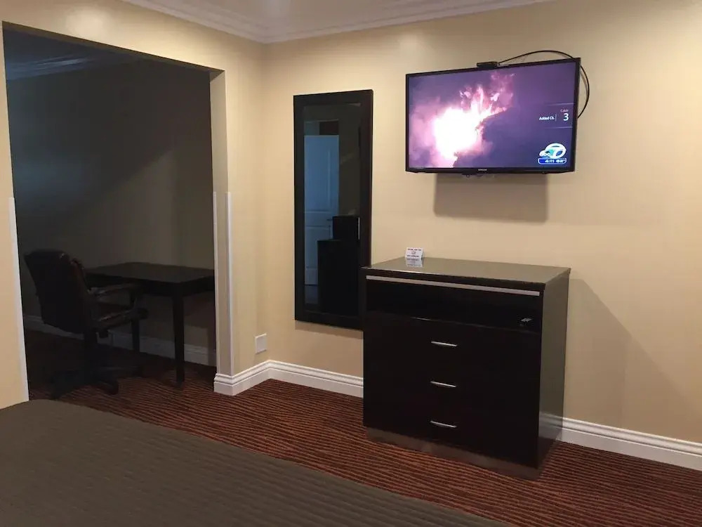 Convention Center Inn & Suites