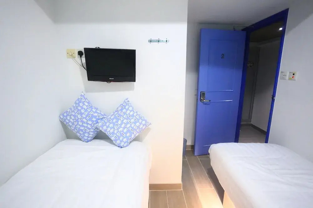 As 1 Hotel