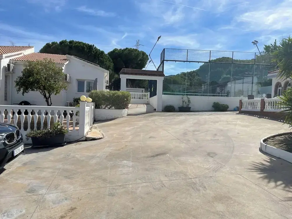 Villa Padel - Heated pool and private paddle court