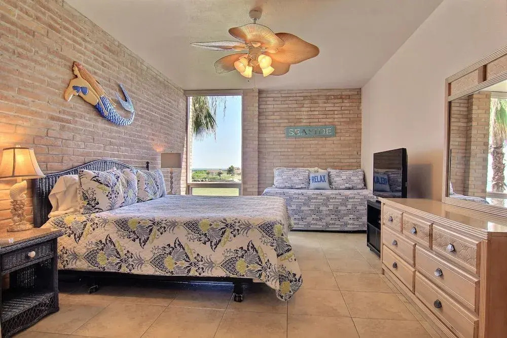Channelview 103 2 Bedrooms 2 Bathrooms Condo