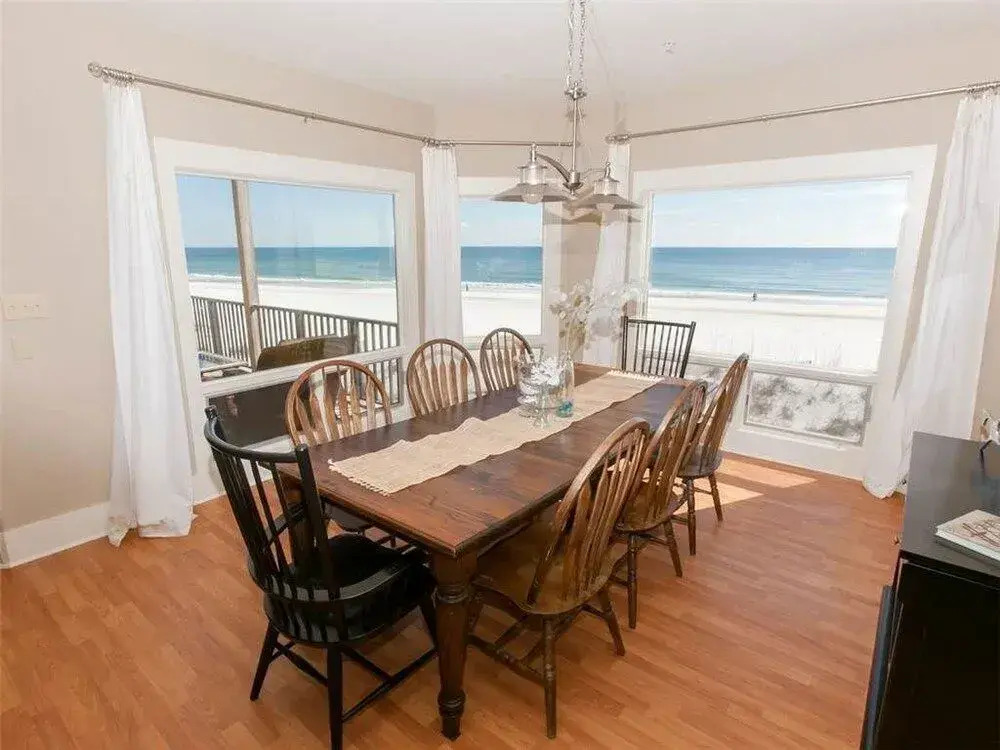 Casi Cielo - 5 Br home by RedAwning