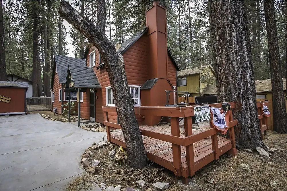 Ponderosa - 2 Br home by RedAwning