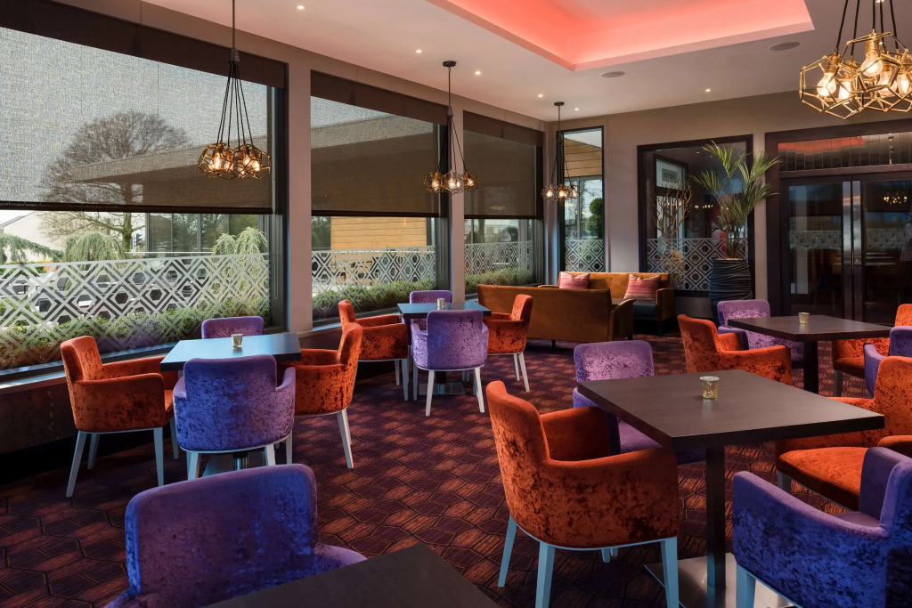 Carlton Hotel