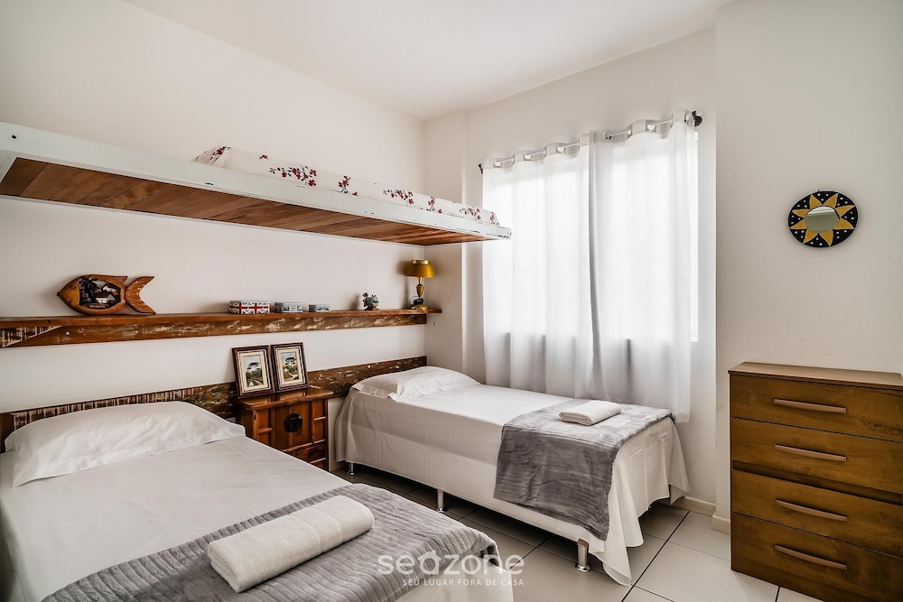 Beachfront apt BC Center Close to Attract. Aco803