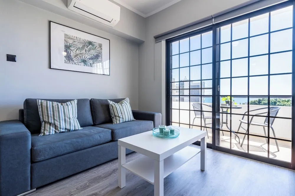 Peales 2-BR Apt & Balcony in Mackenzie