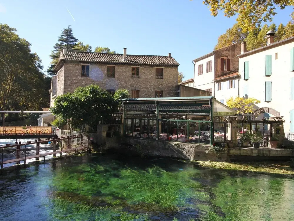 Provencal Holiday Home With Private Pool on 3000 m2 of Garden, in the Middle of the Luberon