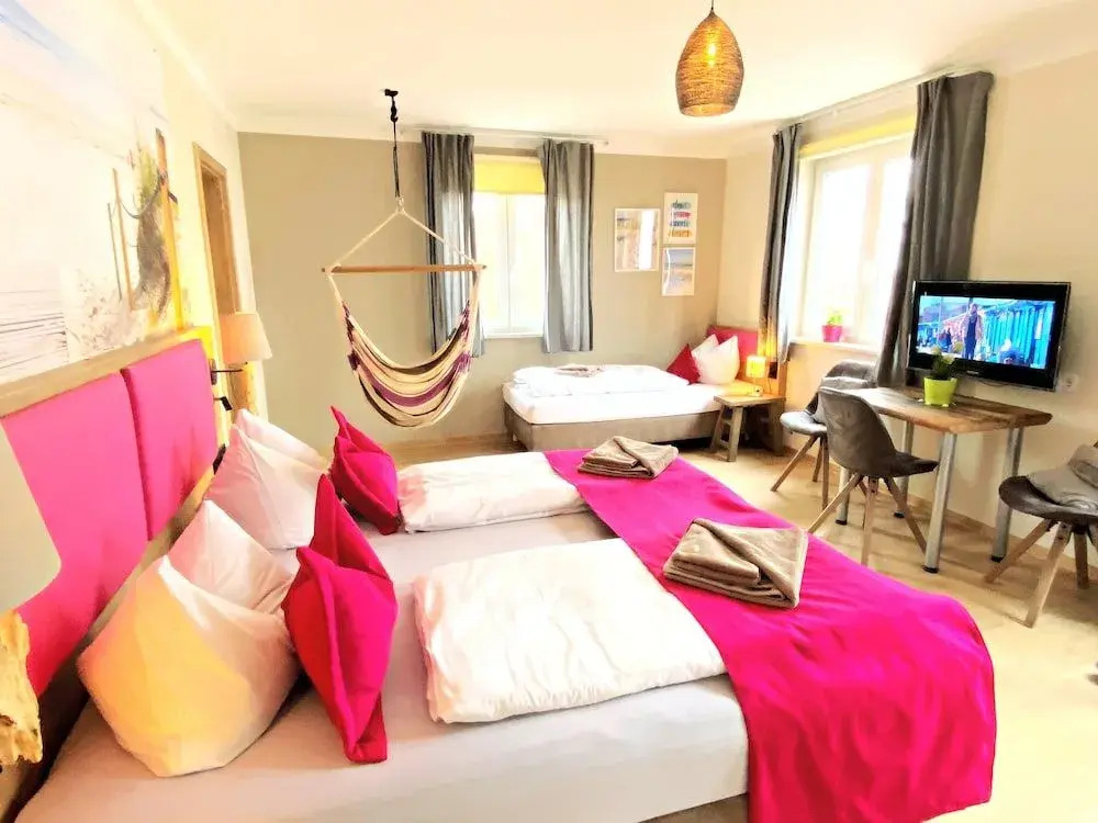 feels Beach Club Hotel
