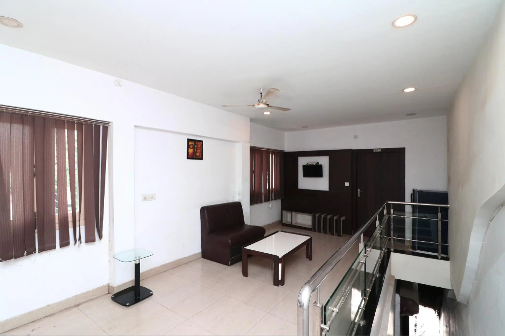 OYO 8074 Hotel G 9