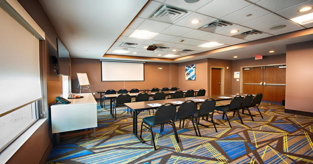 Holiday Inn Express & Suites Houston Southwest Galleria Area by IHG