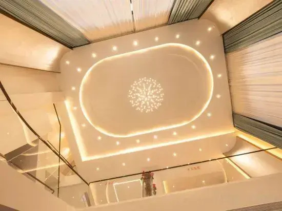 Shijian Bieyuan (Yalong Bay Bohoucun Branch)