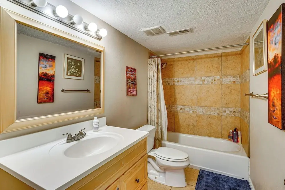 3,500-sq-ft Holiday Gem w/ Game Room in Heber City