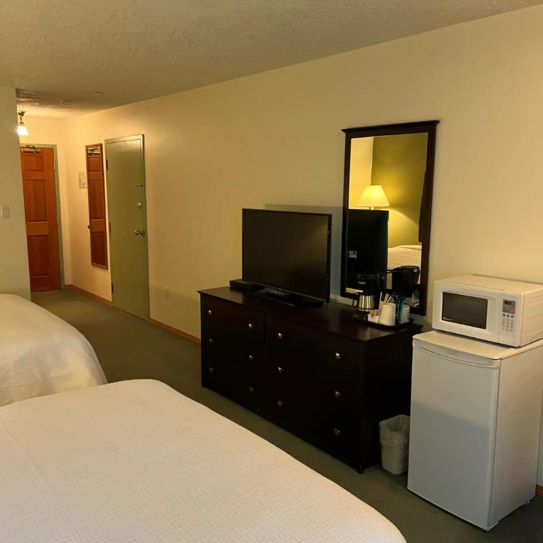 The Grand Hotel Nanaimo