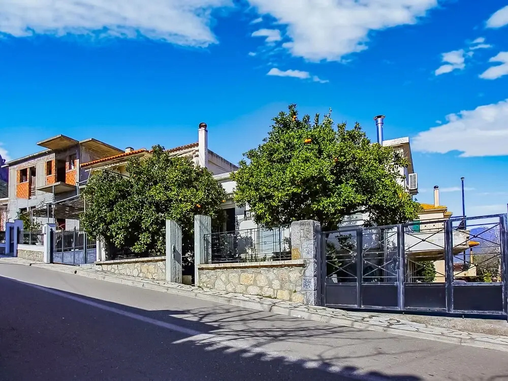 Homely Holiday Home in Sernikaki with Balcony