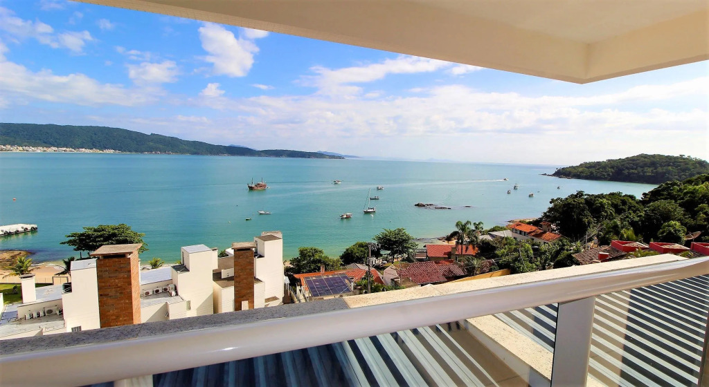 1082 - Flat com Vista para o Mar e Hidromassagem para Locação de Temporada em Bombinhas