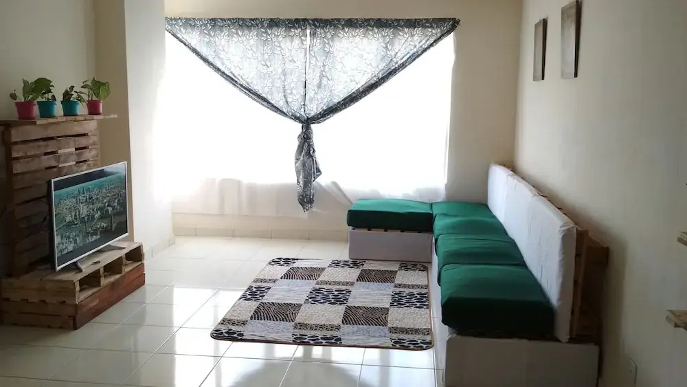 Cozy Broga Pallet TiaraEast