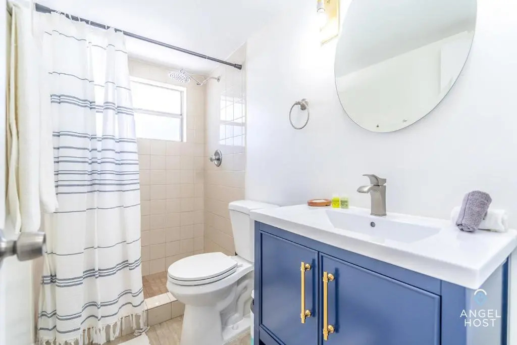 Sleek and Cozy Space 8Min to Ft Lauderdale Beaches!
