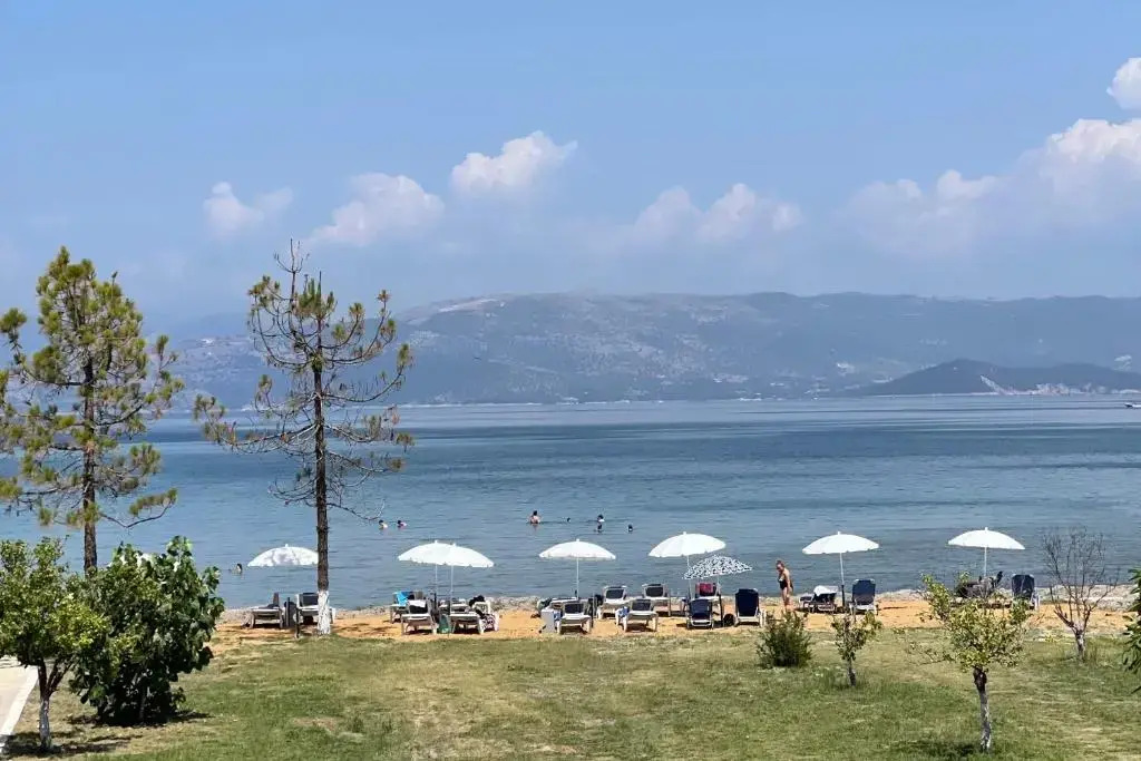 Sandy Beach Houses - Sea View
