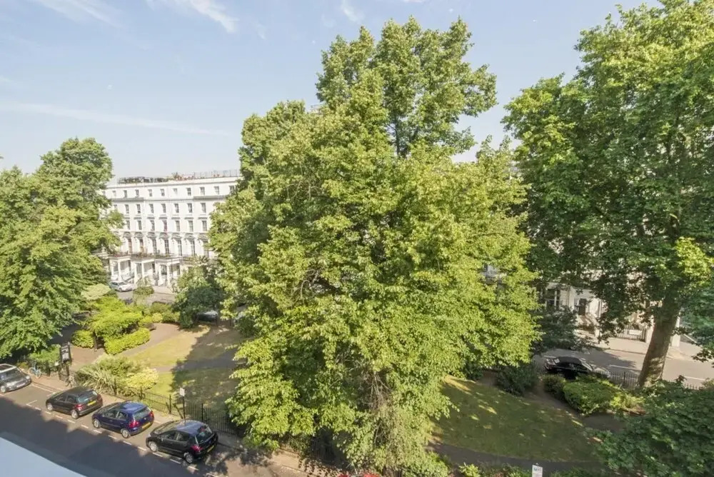 Luxury 2 Bedroom Apartment Near Hyde Park