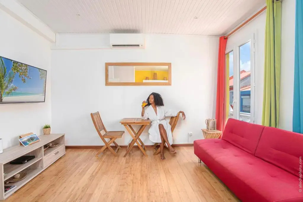 Foyal Suites