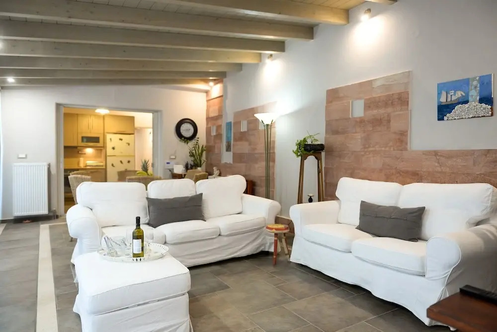Patras Luxury Seaside House