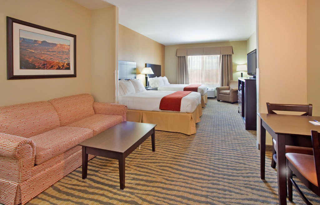 Holiday Inn Express & Suites Gallup East by IHG