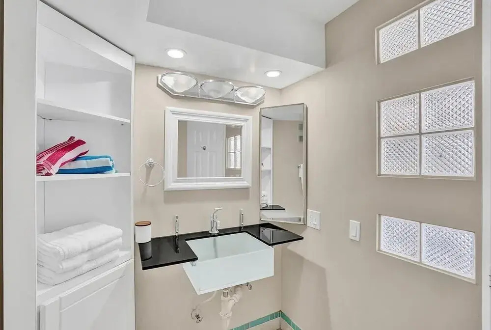 South Beach Apartments