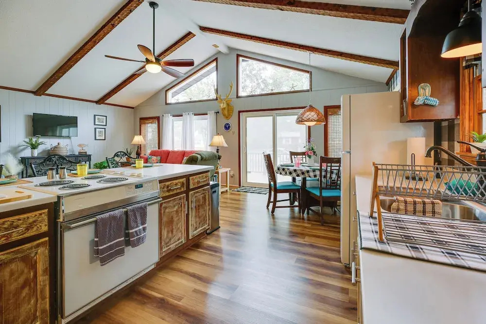 Oak Island Vacation Rental w/ Decks, Walk to Beach