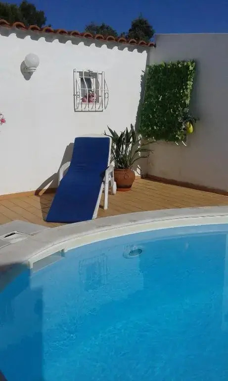 Villa Quica, heated pool