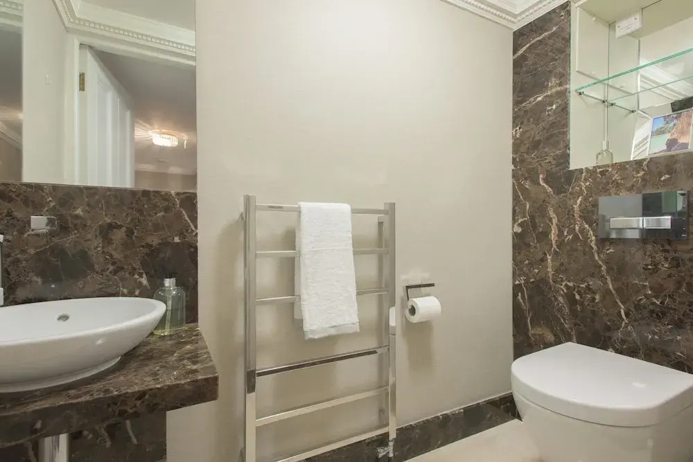 The Luxe Whitehall Duplex Apartment