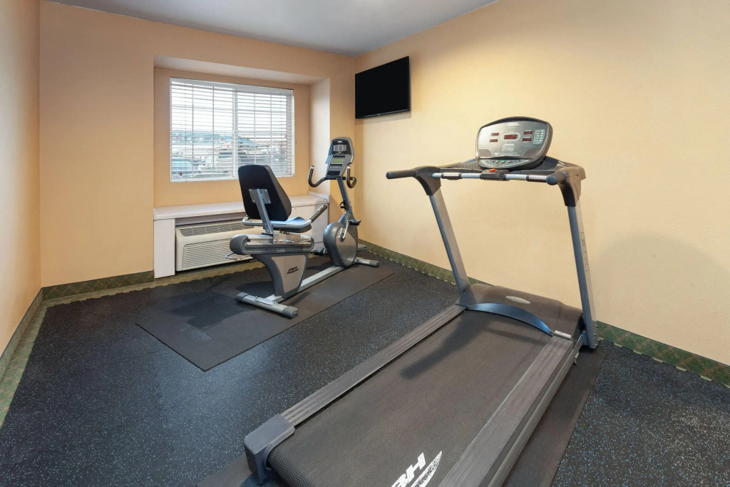 Days Inn & Suites by Wyndham Spokane Airport Airway Heights