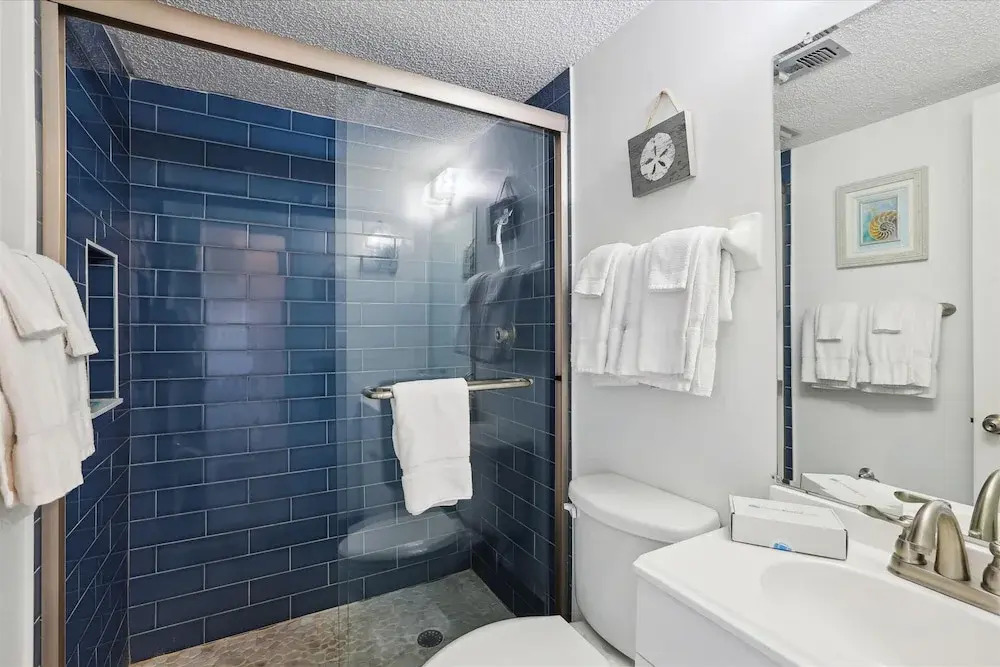 Beachfront Luxe Epic Ocean Views Sleeps 6