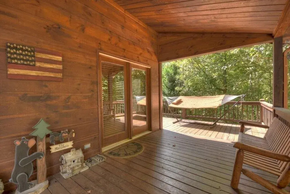 Moose Crossing Lodge