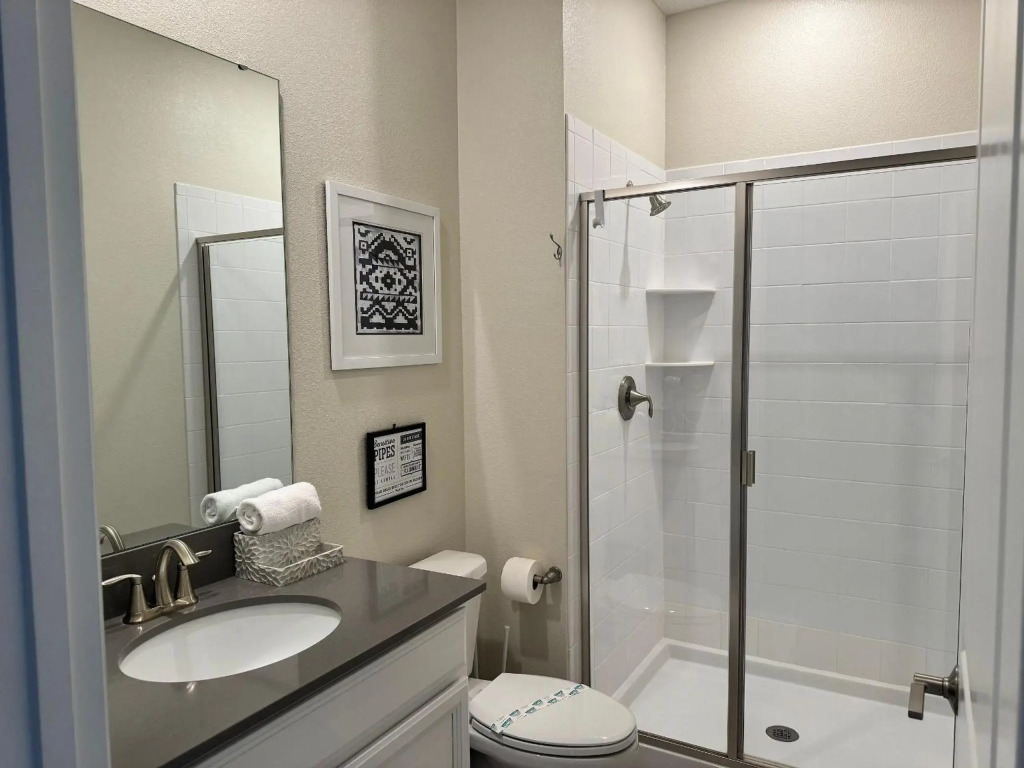Fascinating 4bedroom townhome, close to Disney
