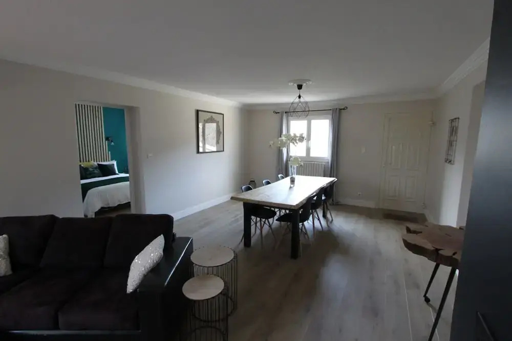 Apartement 120m with garden in a villa