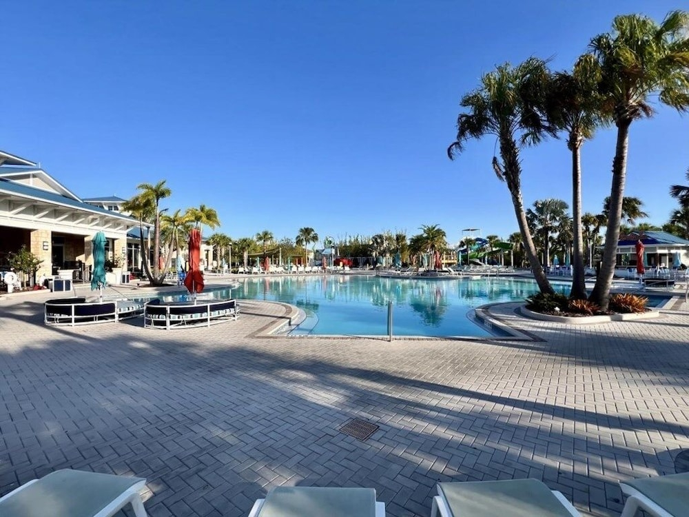 Fabulous 5bd Family Townhome With Splash Pool-726g 5 Bedroom Townhouse