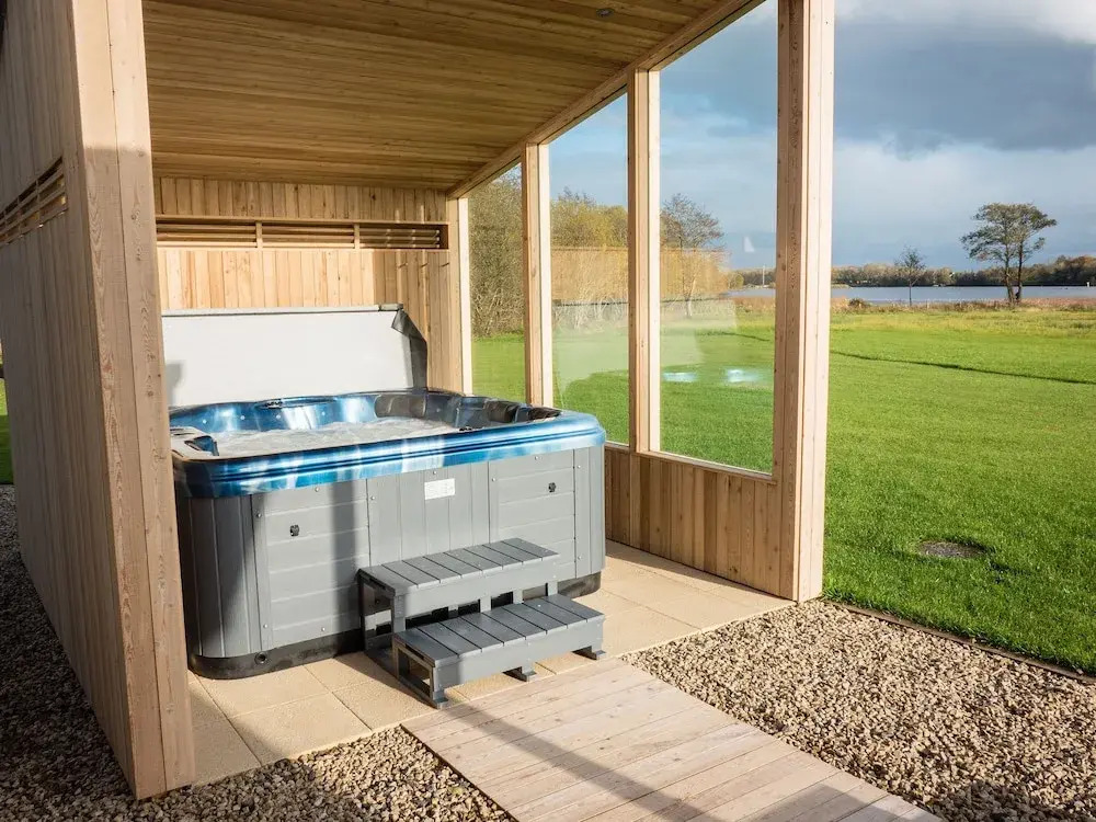 Mullans Bay Lakeside Lodges