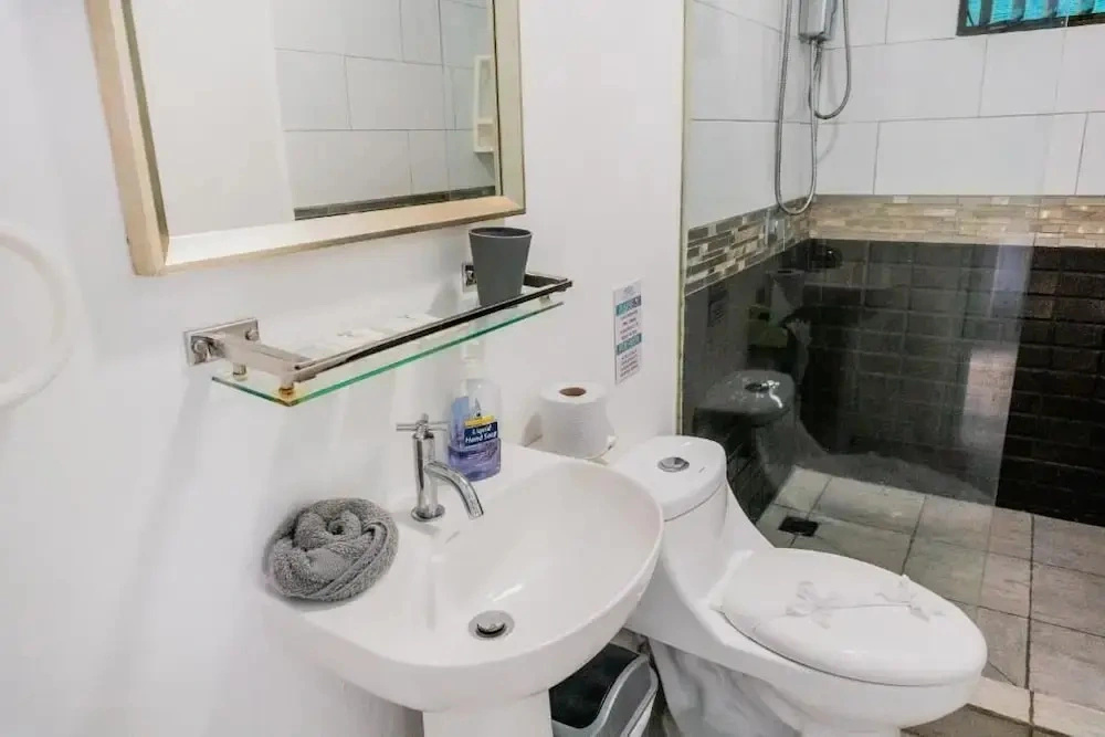 Oceans Breeze Apartment & Rooms