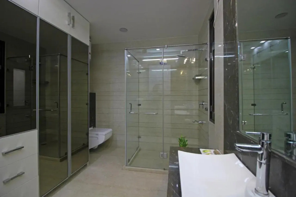 Gazebo Inn & Suites Medanta