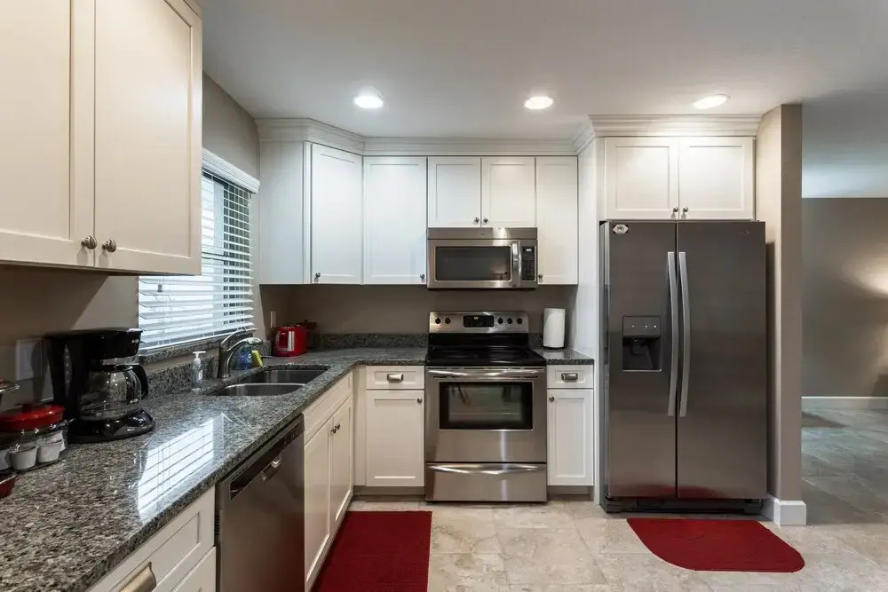 Pinecrafts Edge ~ 15 Minutes To Beaches ~ Sleeps 6